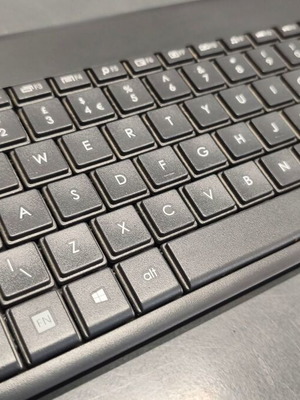 Logitech K400+ Wireless Keyboard like new