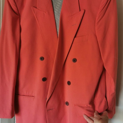 Coral color jacket new with fine lining