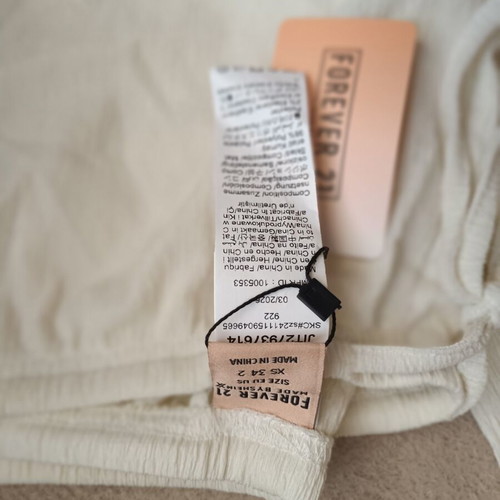 Pants airy cream XS new with tags, cool fabric