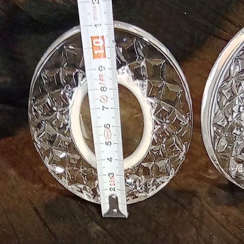 Vintage oval glass photo frames set of 2 with embossed design like new