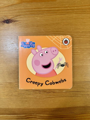 Peppa Pig: Creepy Cobwebs English children's book like new