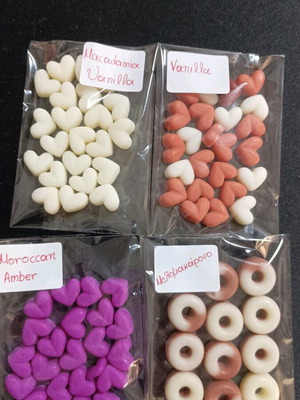 Plant-based wax melts in various scents like new, 4 bags of 20g each