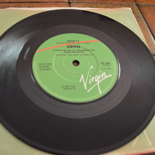 Devo Whip It! 7'' single like new, punk