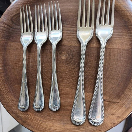 Set of 5 silver-plated forks used, 2 large and 3 small EPNS A1