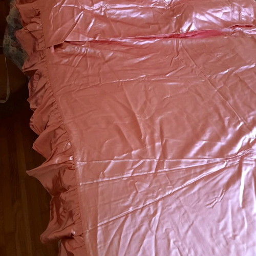 Satin couvre lit used, width 1.63 m length 2.24 m