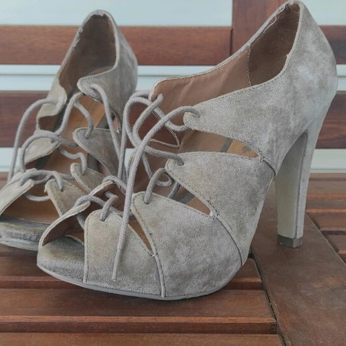 Bershka Suede Cut Out Heels with Laces Size 37 Like New