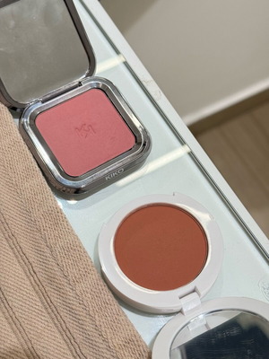 Blush Kiko Milano και Thang Cosmetics μεταχειρισμένα, αχρησιμοποίητα