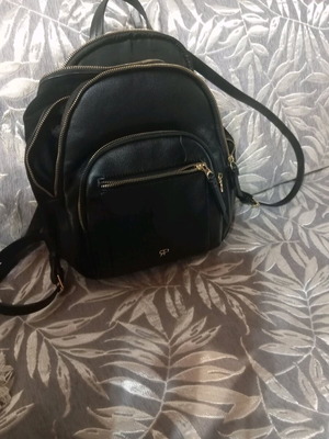 Abyss & Habidecor women's black backpack with defective zipper like new