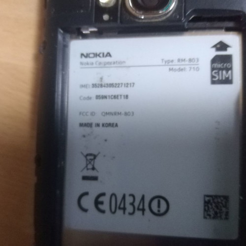 Nokia Lumia 710 Type RM-803 used, microsim, black, with charger
