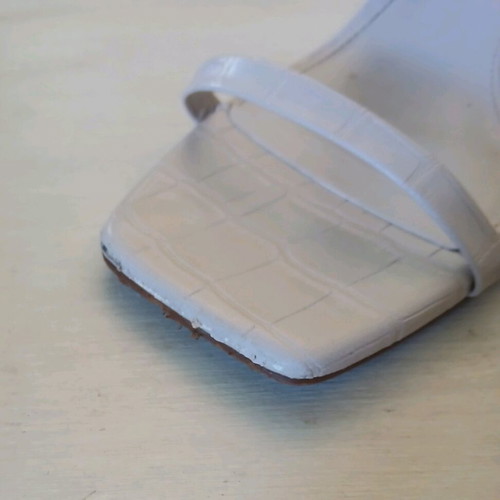 Mango wide heel sandals size 40 like new, beige