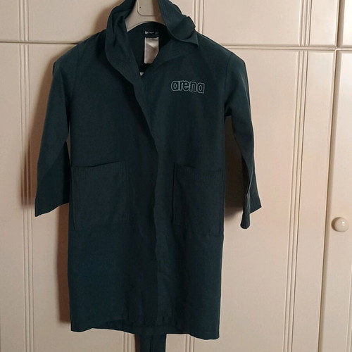Arena kids bathrobe like new, petrol color