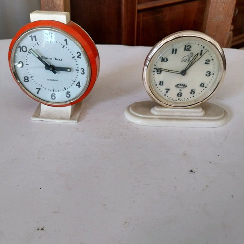 Table clocks set of 2 pieces