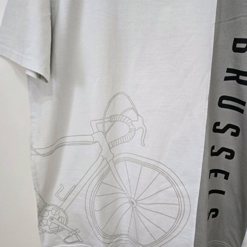 T-shirt Belgium Factory like new, men's/teen, size XL, multicolor