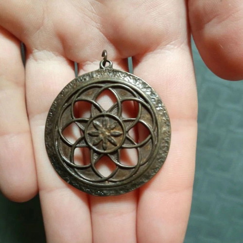 Ethnic boho pendant new, gold color