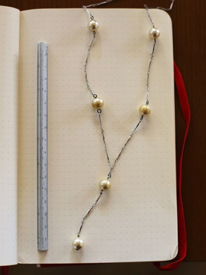 Necklace with pearls used