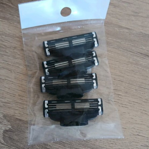 Three-Blade Razor Cartridges new, compatible with Gillette Mach 3