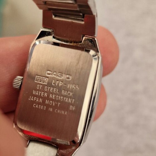 Casio Quartz wristwatch women's used with blue dial and silver bracelet