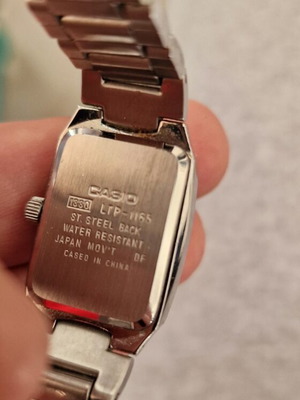 Casio Quartz wristwatch women's used with blue dial and silver bracelet