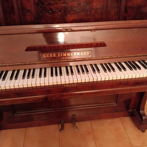 Zimmermann Leipzig piano used in very good condition