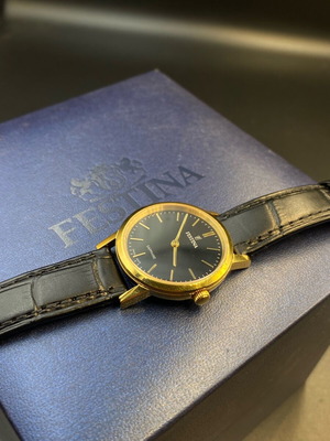 Festina Swiss Made women's watch like new, black and gold