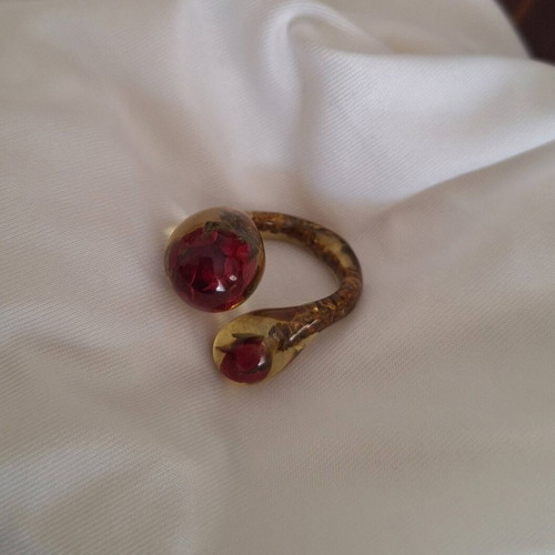 Handmade ring with natural red roses in resin, new
