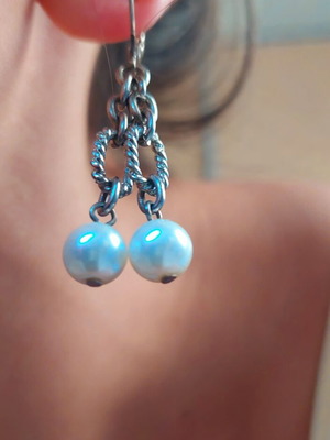 Earrings with beads like new, silver color