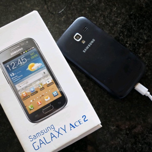 Samsung Galaxy Ace 2 μεταχειρισμένο, πλήρης συσκευασία με φορτιστή και καλώδιο