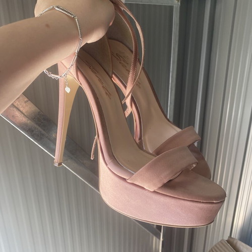 Sante satin pink nude stilettos like new, size 39, 13 cm heel