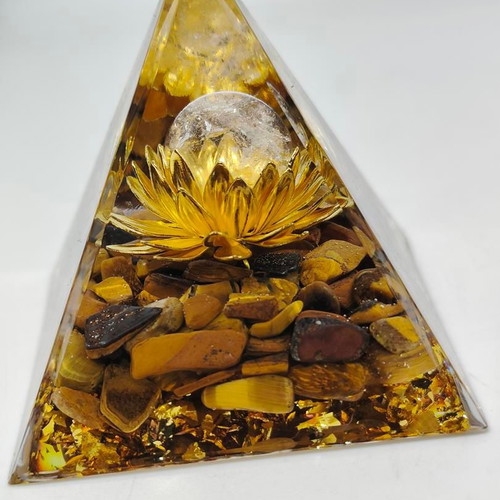 Orgonite pyramid with natural amethyst like new 5.5cm