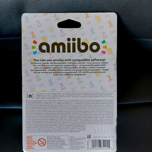 Amiibo Pikachu figure by Nintendo new