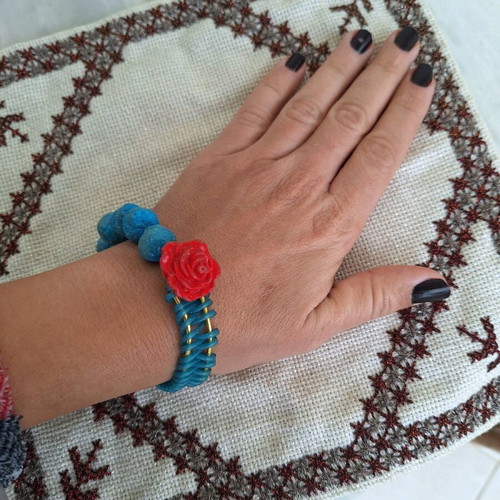 Blue papier-mâché bracelet with rose made to order