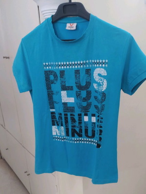 VIGORE T shirt men's size L used, turquoise with print