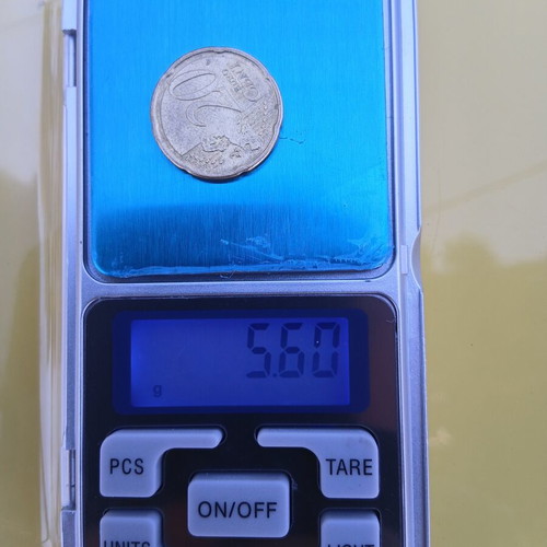 Precision scale up to 500gr with batteries included