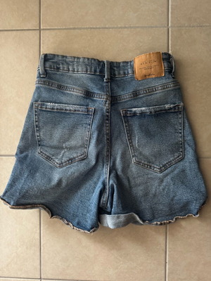 Σορτσάκι Νο34 Pull & Bear σαν καινούργιο, μπλε τιρκουάζ