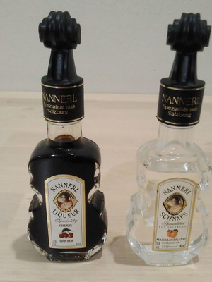 Decorative Violin Bottle Set from Vienna 1997, like new