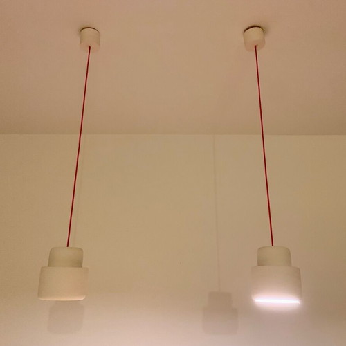 Designer ceiling lights like new, pack of 2 with red cable