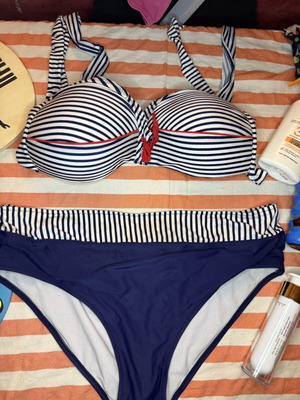 Ριγέ μπικίνι Navy Style σαν καινούργιο, σετ 2 τεμαχίων