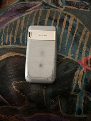 Nokia 6085 μεταχειρισμένο, πλήρως λειτουργικό χωρίς φορτιστή, γκρι