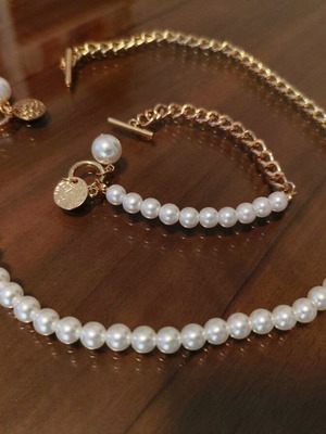 Σετ faux bijoux σαν καινούργιο, κολιέ και βραχιόλι άσπρο και χρυσαφί