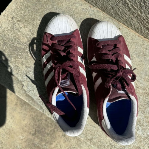 Adidas Gazelle originals like new, maroon color with suede detail