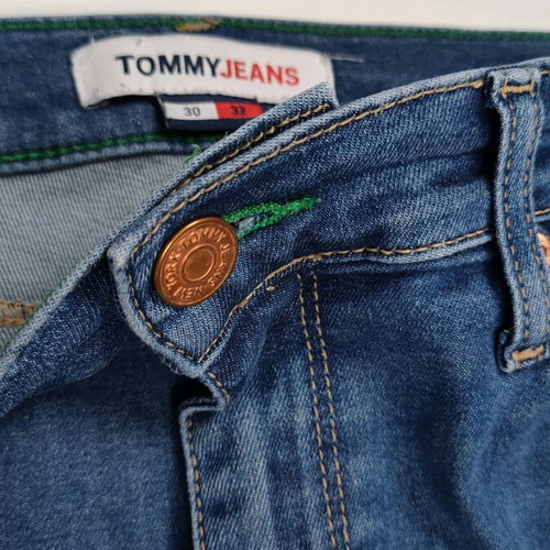 Tommy Hilfiger blue jeans like new, sizes L-XL