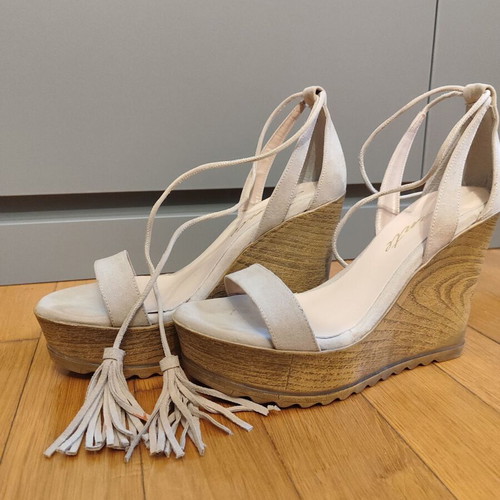 Sante suede platform shoes with 12 cm wooden heel like new, size 39, beige
