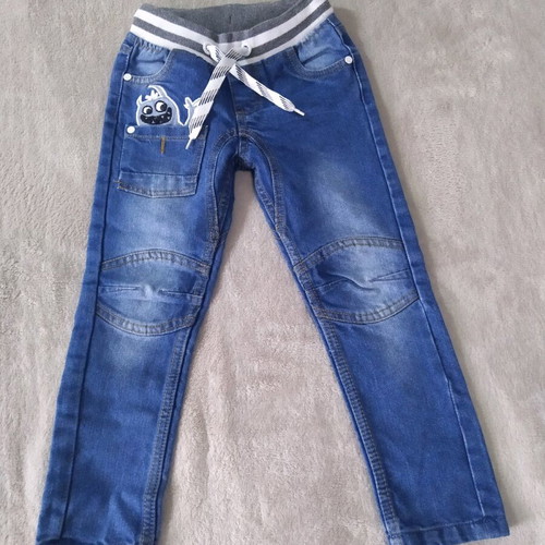 Winter jeans for 4 years with elastic waist, like new