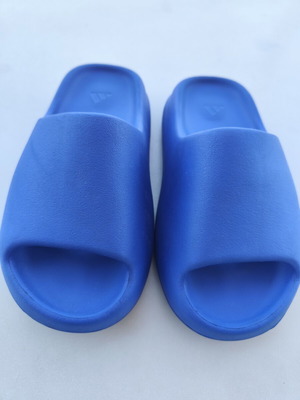 Adidas Yeezy slides, blue, size 37