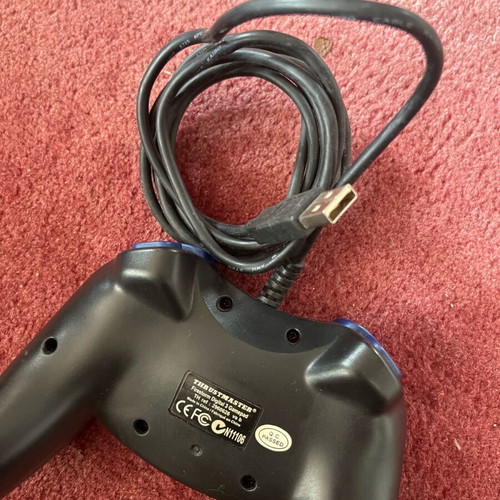 Trustmaster USB controller like new, ergonomic design