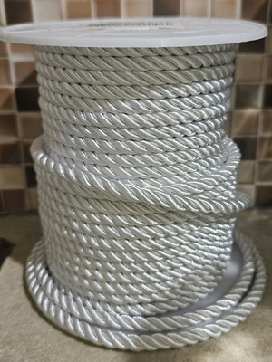 White Three-Strand Cord 0.5cm x 20m new