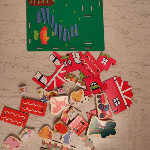 Wooden Farm Playtive toy like new, assembly set