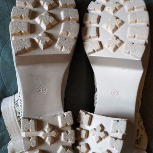 Melissa Boots ankle boots size 40 like new, beige with lace