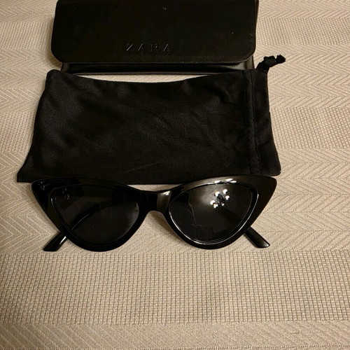 Zara sunglasses like new, black