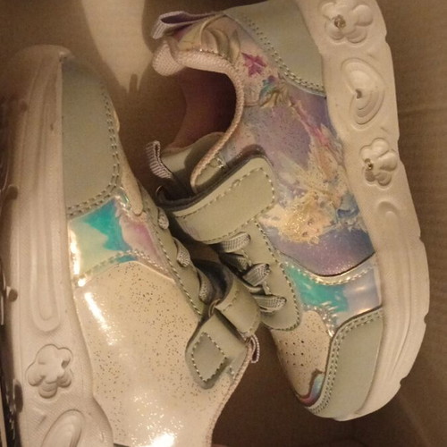 Marikelly children's shoes size 25 new with lights